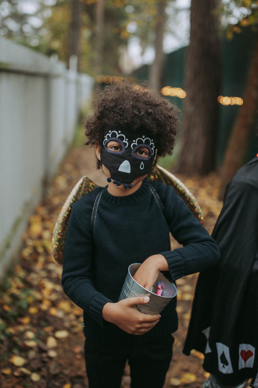 Newsletter 10/30/25, Essential Trick-or-Treating Etiquette for Kids